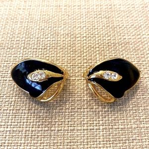 Vintage 1980’s gold earrings